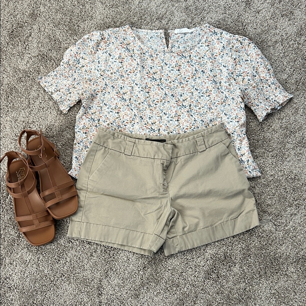 Outback Red Khaki Tan Women's Shorts